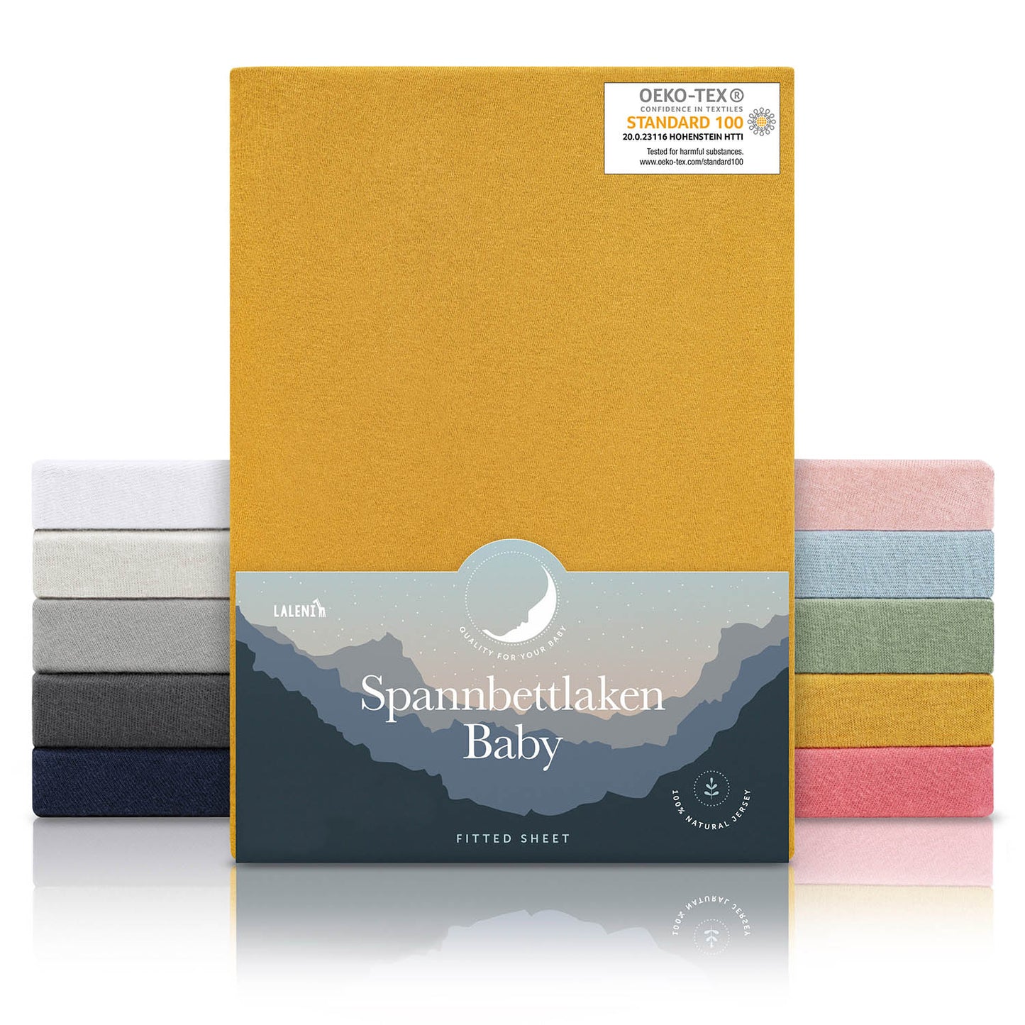 Verpackung von gelben Spannbettlaken für Babys mit Öko-Tex Standard 100 Siegel präsentiert neben einem Stapel Laken in verschiedenen Farben.