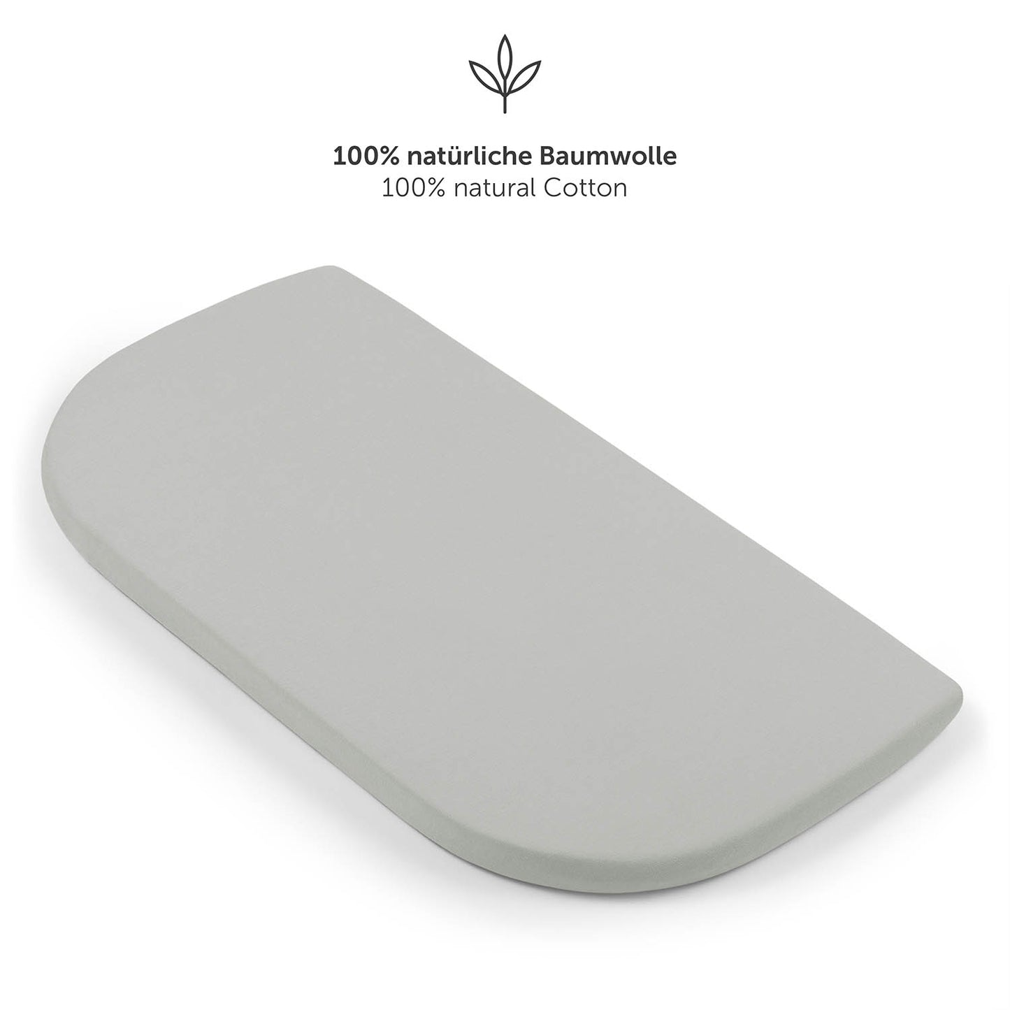Detailansicht eines grau Spannbetttuchs mit starkem Gummizug und Zusatz von 5 cm für perfekten Sitz.